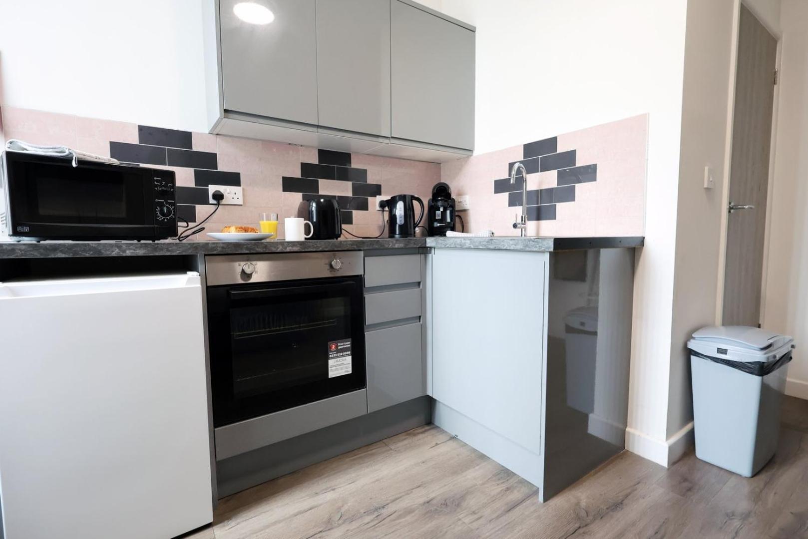 Cohost Partners | Smart Tv | 5 Min City | Parking Cardiff Buitenkant foto